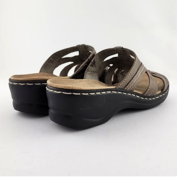 Clarks Bronze Lexi Myrtle 2 Slide On Sandals Ultimate Comfort Lightweight 9.5M - Picture 8 of 16